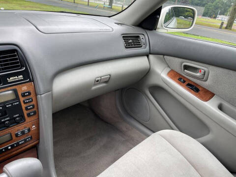 2001 Lexus ES 300