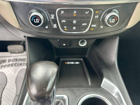 2022 Chevrolet Traverse LT Leather