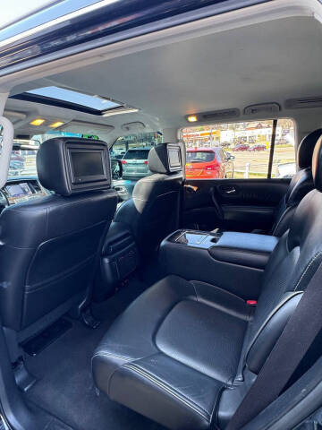 2017 Infiniti QX80