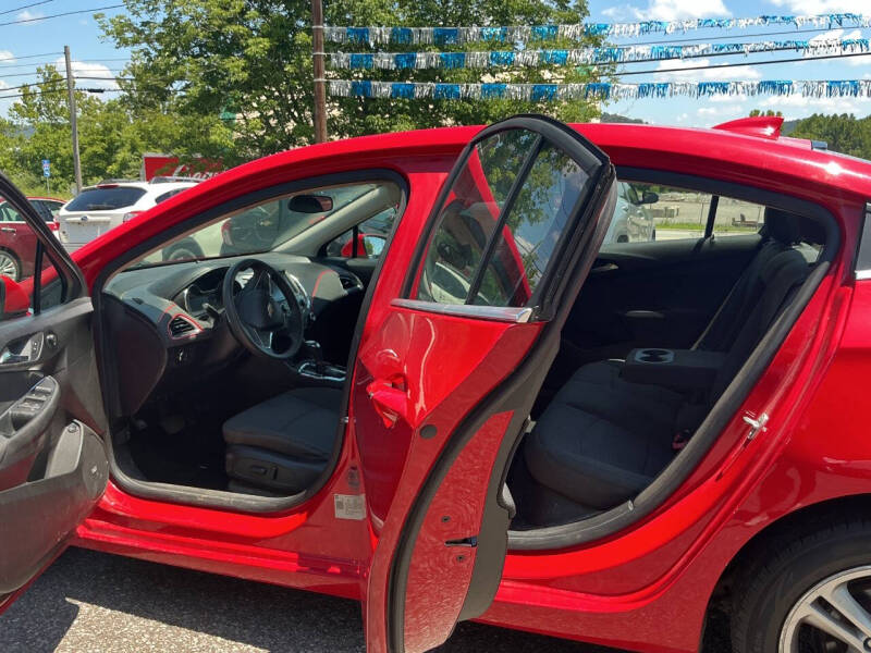2018 Chevrolet Cruze LT Auto