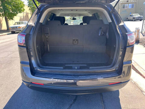 2017 Chevrolet Traverse LT