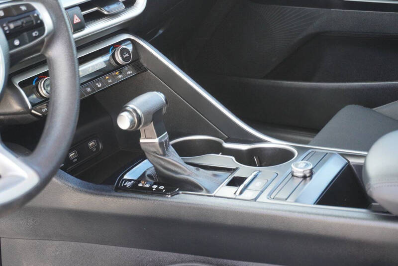 2022 Kia K5