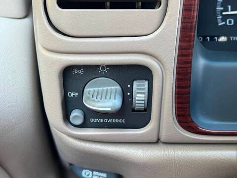 2000 Cadillac Escalade