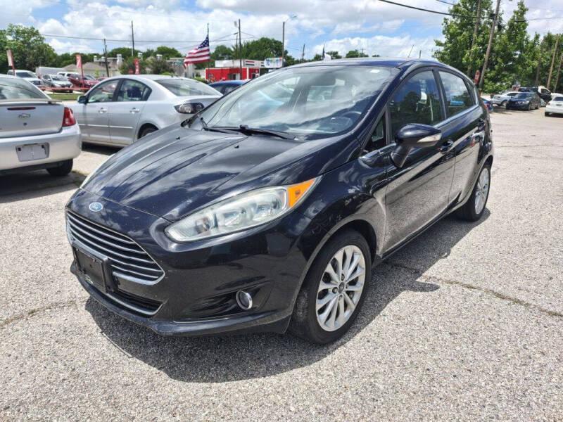 2017 Ford Fiesta Titanium - Photo 7