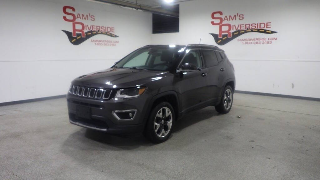 Gray 2019 Jeep Compass Limited 4x4 Limited 4dr SUV 1