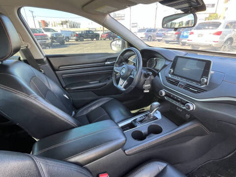 2020 Nissan Altima 2.5 SR