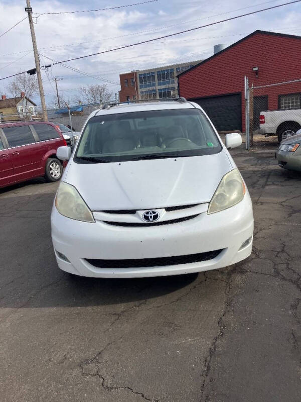 2006 Toyota Sienna XLE 7 Passenger