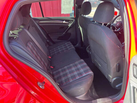 2017 Volkswagen Golf GTI S