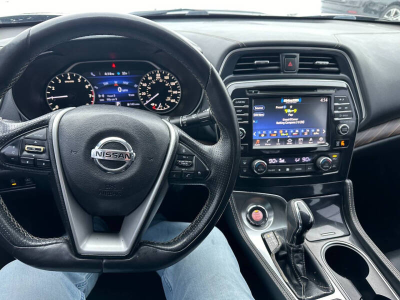 2017 Nissan Maxima Platinum