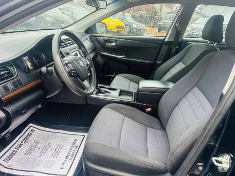 2016 Toyota Camry LE