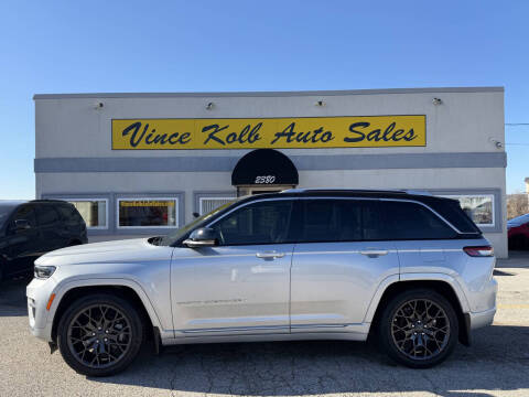 2023 Jeep Grand Cherokee Summit