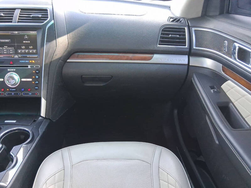 2016 Ford Explorer Platinum