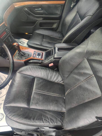 2002 BMW 5 Series 530i