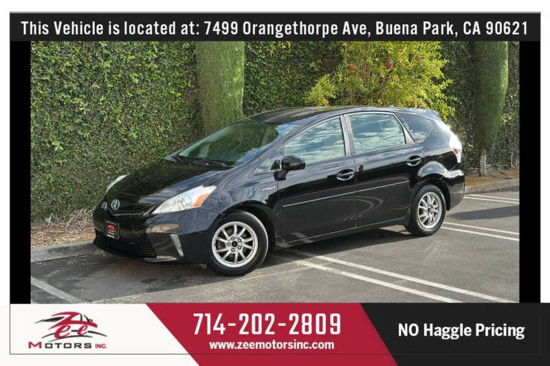 2013 Toyota Prius v Three