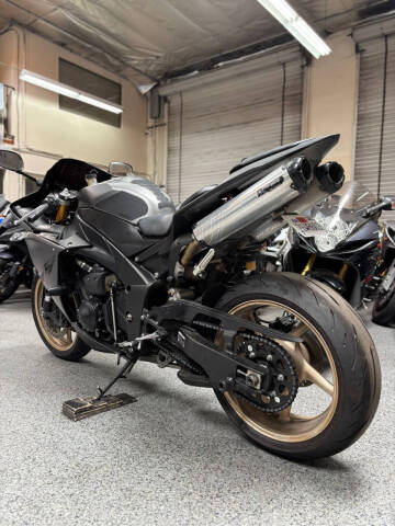 2014 Yamaha YZF-R1