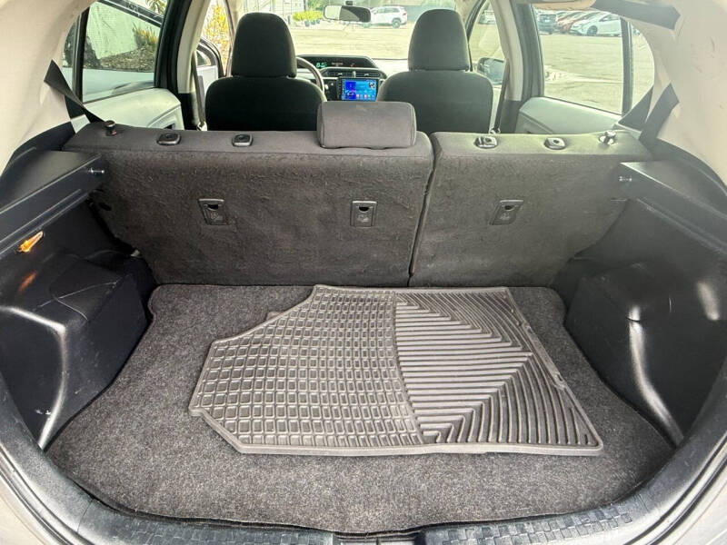 2013 Toyota Prius c Two