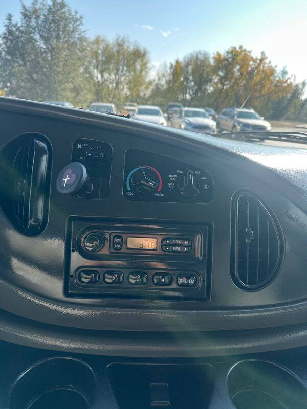 2008 Ford E-Series E-250