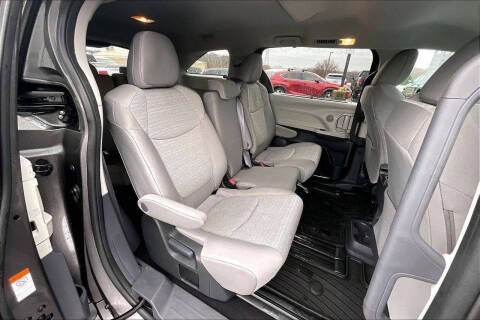 2024 Toyota Sienna LE 8-Passenger