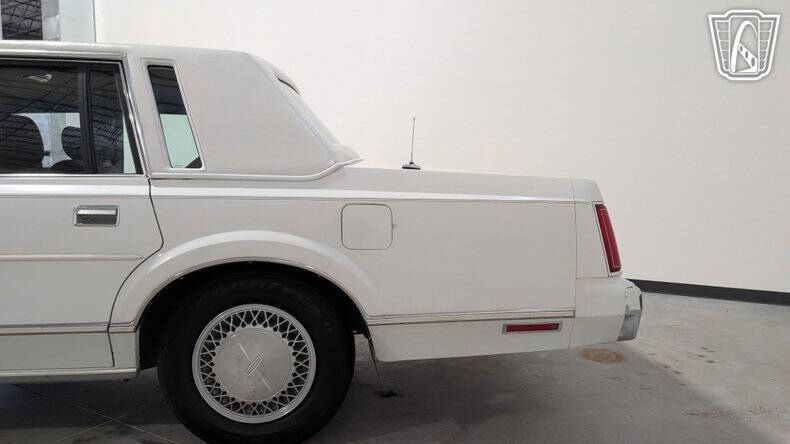 1988 Lincoln Town Car
