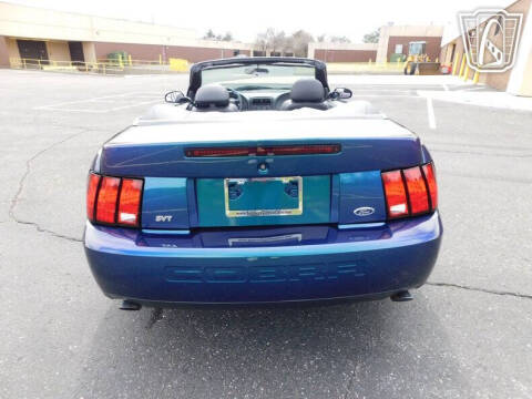 2004 Ford Mustang SVT Cobra