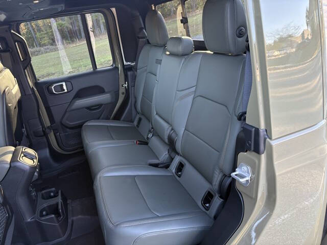 2025 Jeep Gladiator Mojave