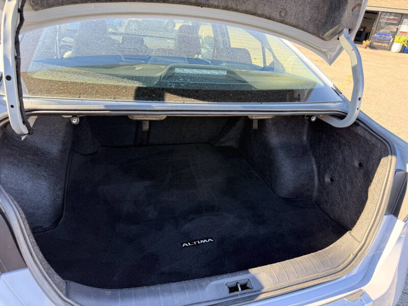 2023 Nissan Altima 2.5 SR