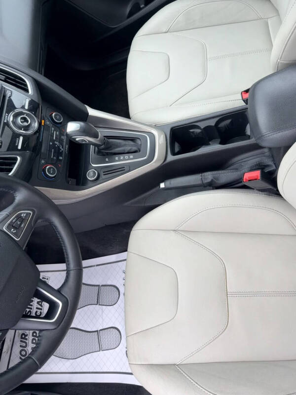 2016 Ford Focus Titanium