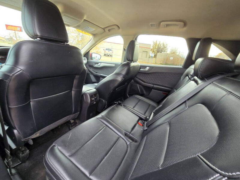 2020 Ford Escape SEL