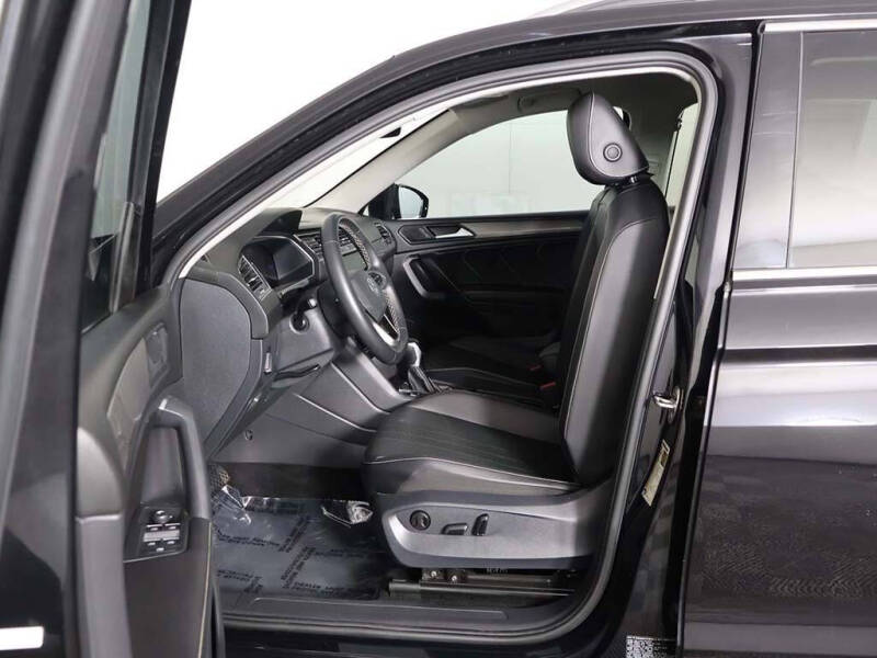 2023 Volkswagen Tiguan SE