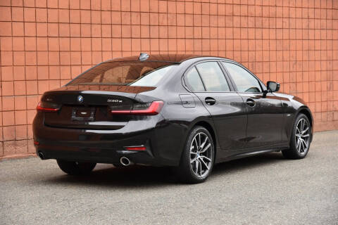 2022 BMW 3 Series 330e xDrive