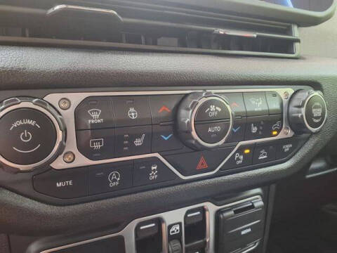 2025 Jeep Gladiator Willys