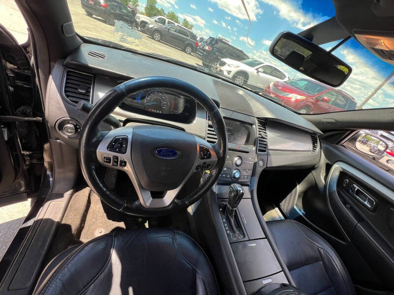 2014 Ford Taurus SEL