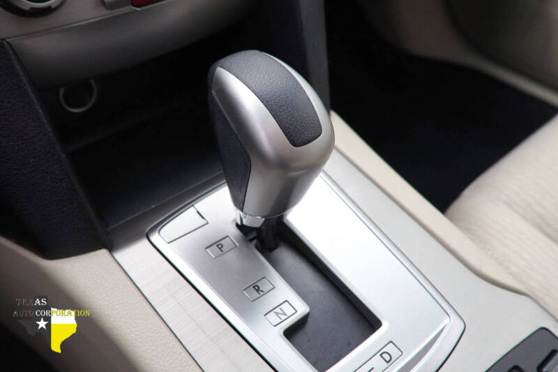 2011 Subaru Outback 2.5i Premium