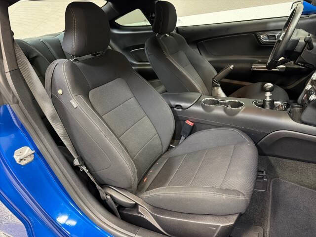 2017 Ford Mustang V6