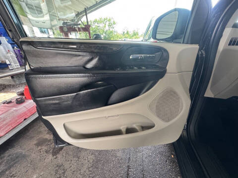 2016 Dodge Grand Caravan SXT