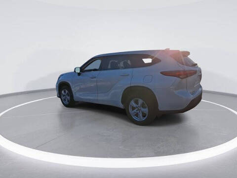 2020 Toyota Highlander LE