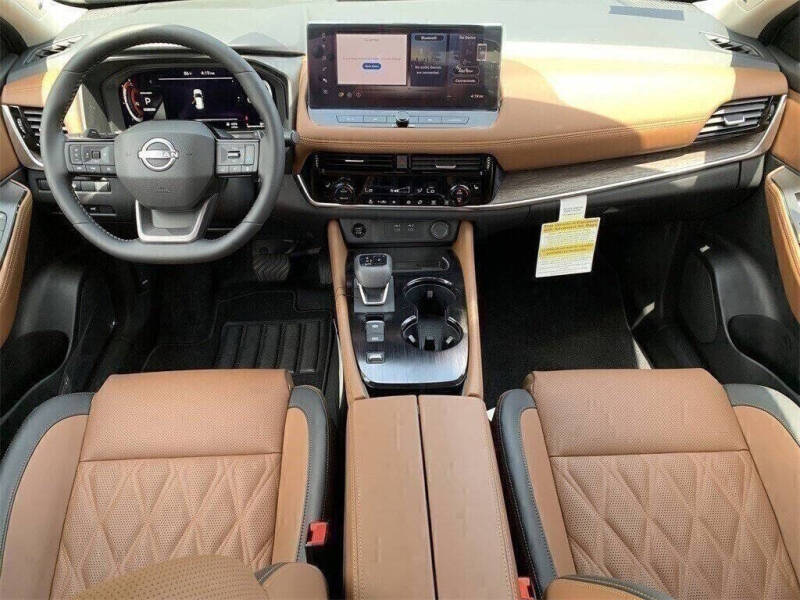 2025 Nissan Rogue Platinum