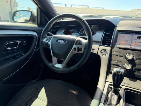 2019 Ford Taurus SEL