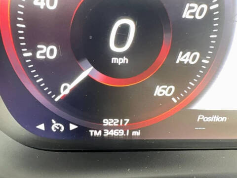 2019 Volvo XC40 T5 R-Design