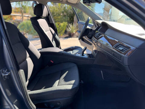 2010 BMW 5 Series 528i