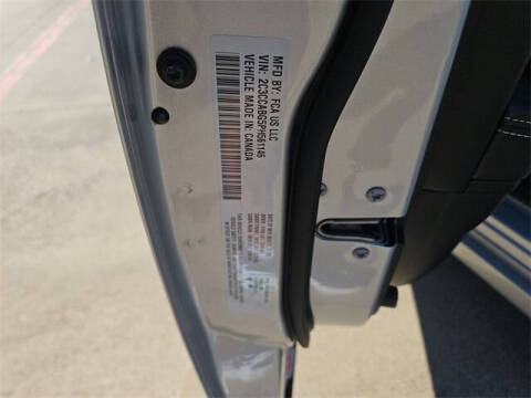 2023 Chrysler 300 S V6