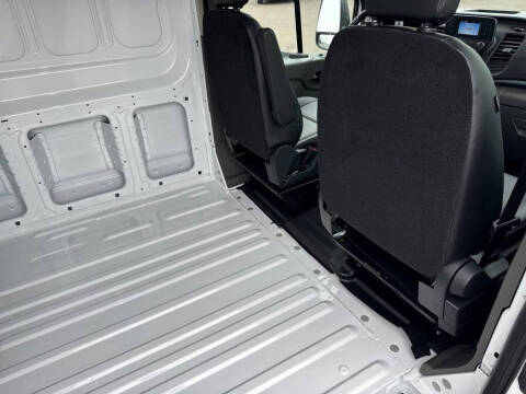 2025 Ford Transit 250