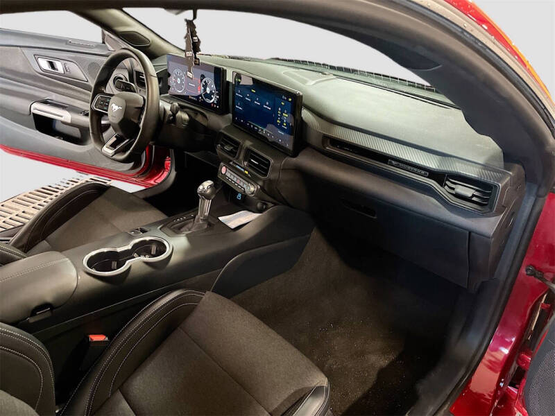 2024 Ford Mustang EcoBoost