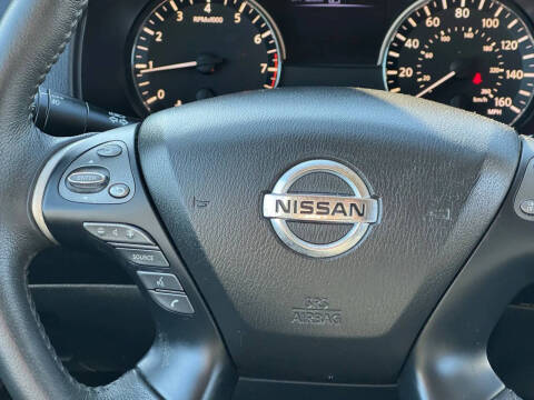 2017 Nissan Pathfinder