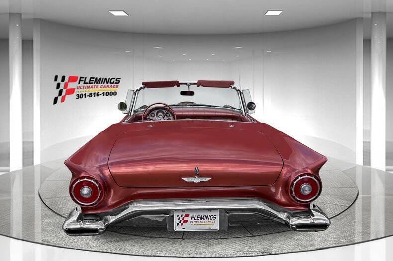 1957 Ford Thunderbird
