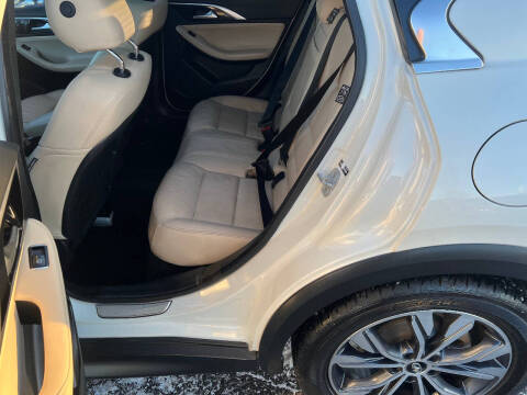 2018 Infiniti QX30 Luxury