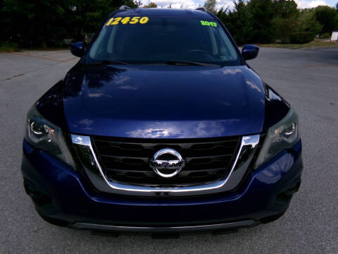 2017 Nissan Pathfinder SV