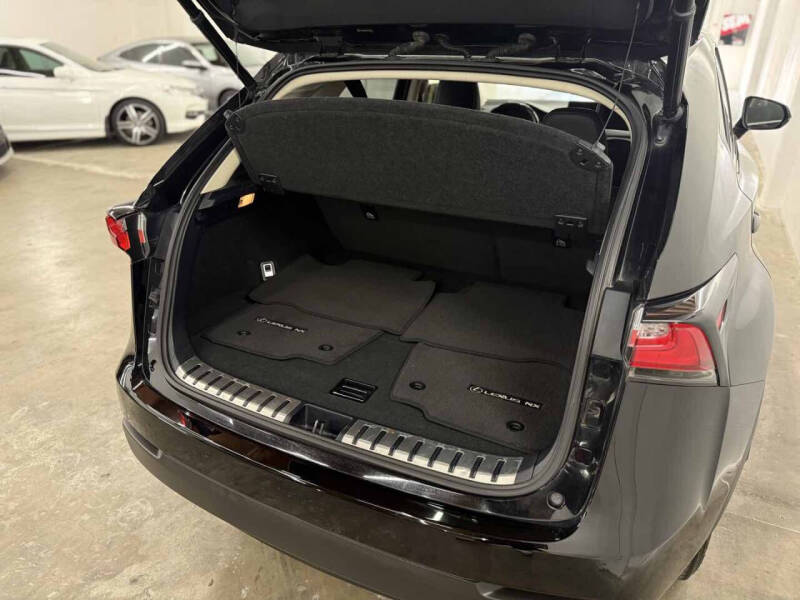 2017 Lexus NX 200t