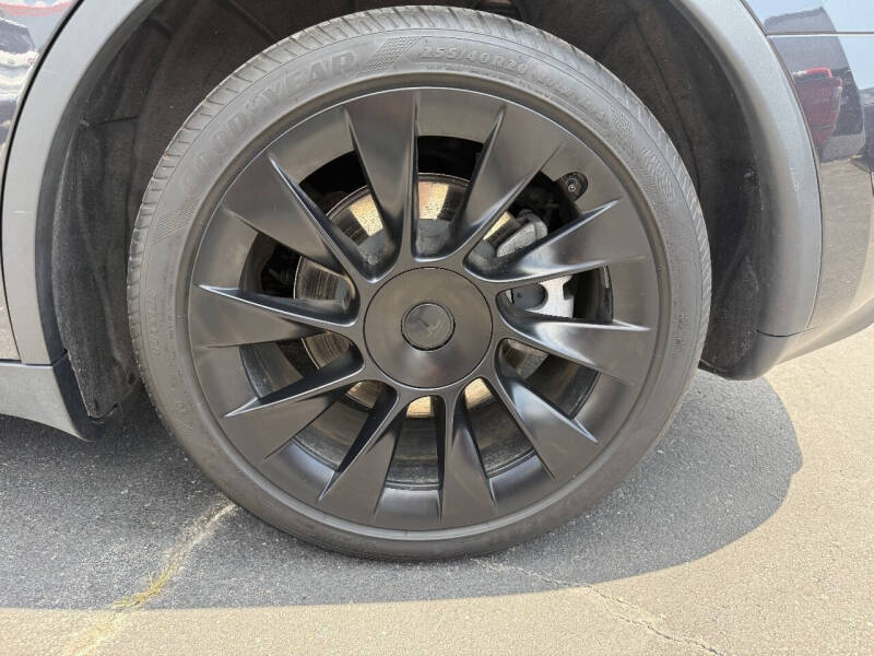 2024 Tesla Model Y Long Range