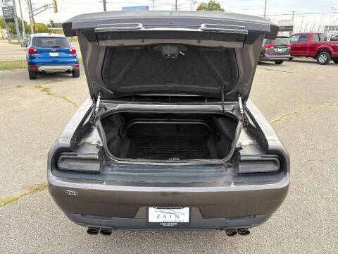 2015 Dodge Challenger SXT Plus